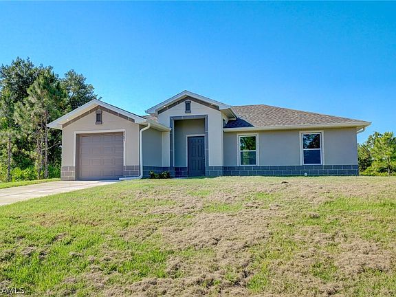 3rd image of 2721 Darlene Pl