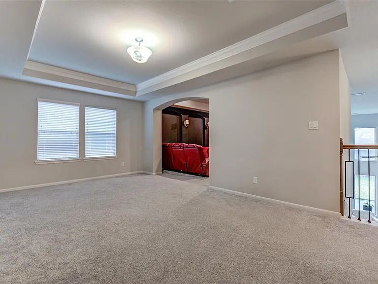 2727 Camellia Ave — Photo 29