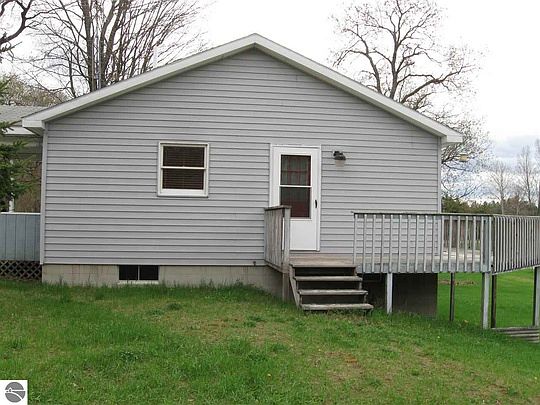 5th image of 10644 Iris Ln