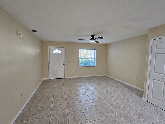 Living room/Front door