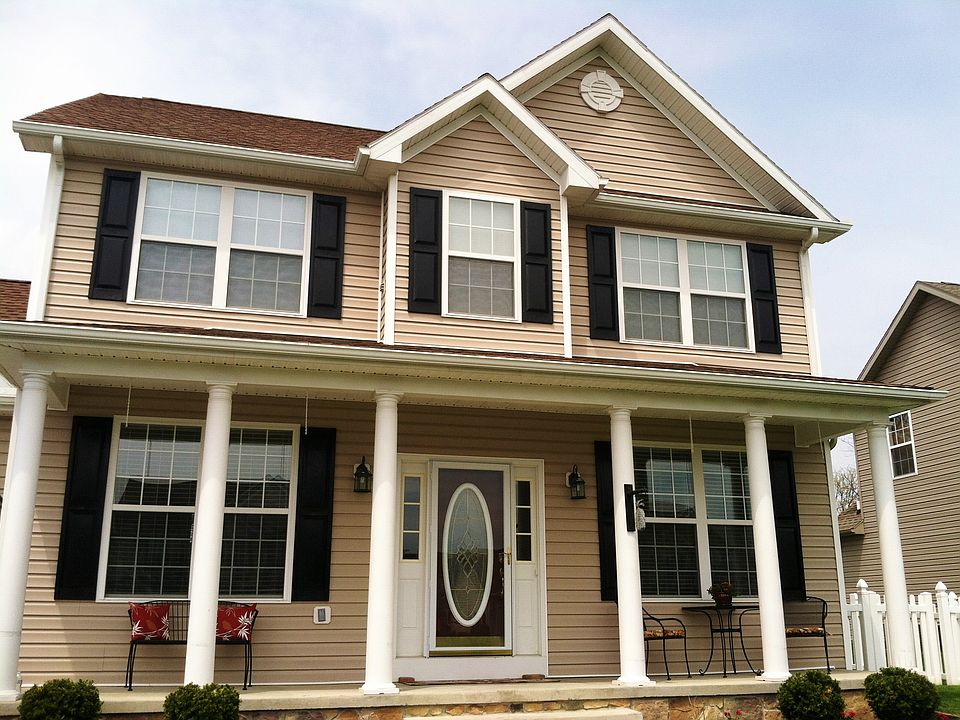 3 Bed 3.25 Bath 2 Car Garage