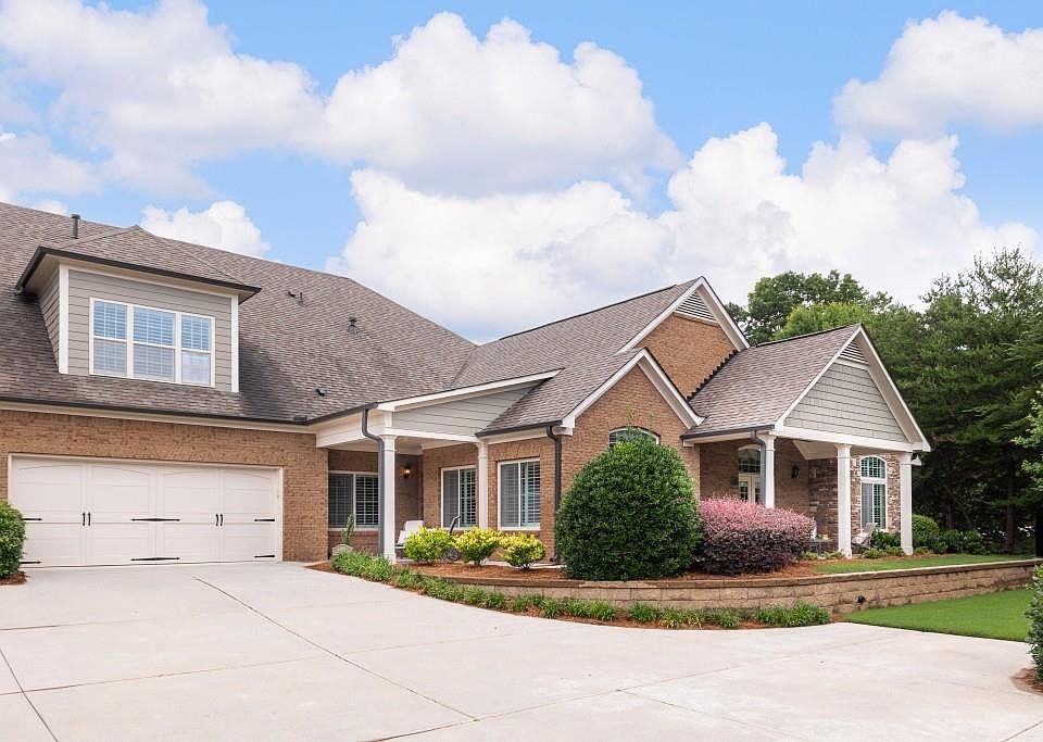 1st image of 6004 Brookhaven Cir