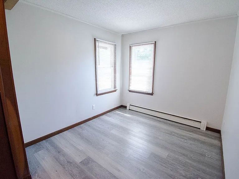 440 Church Ave — Photo 6