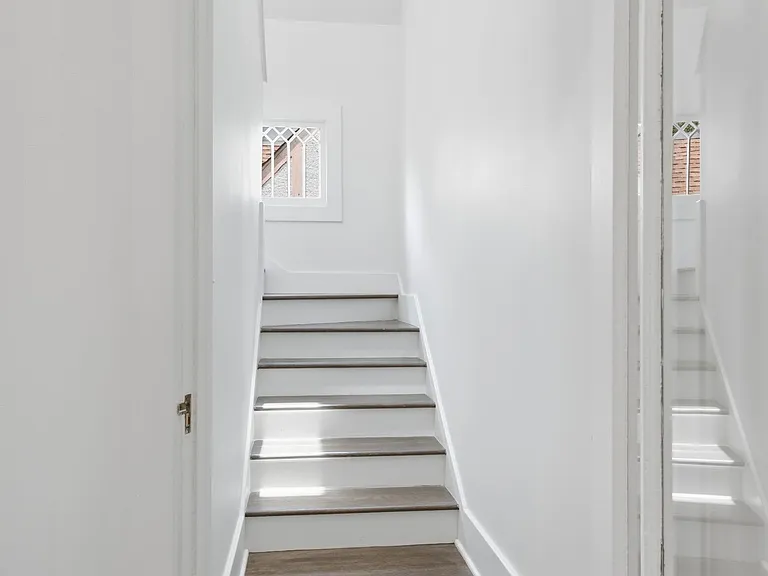 227 Carden Ave — Photo 46