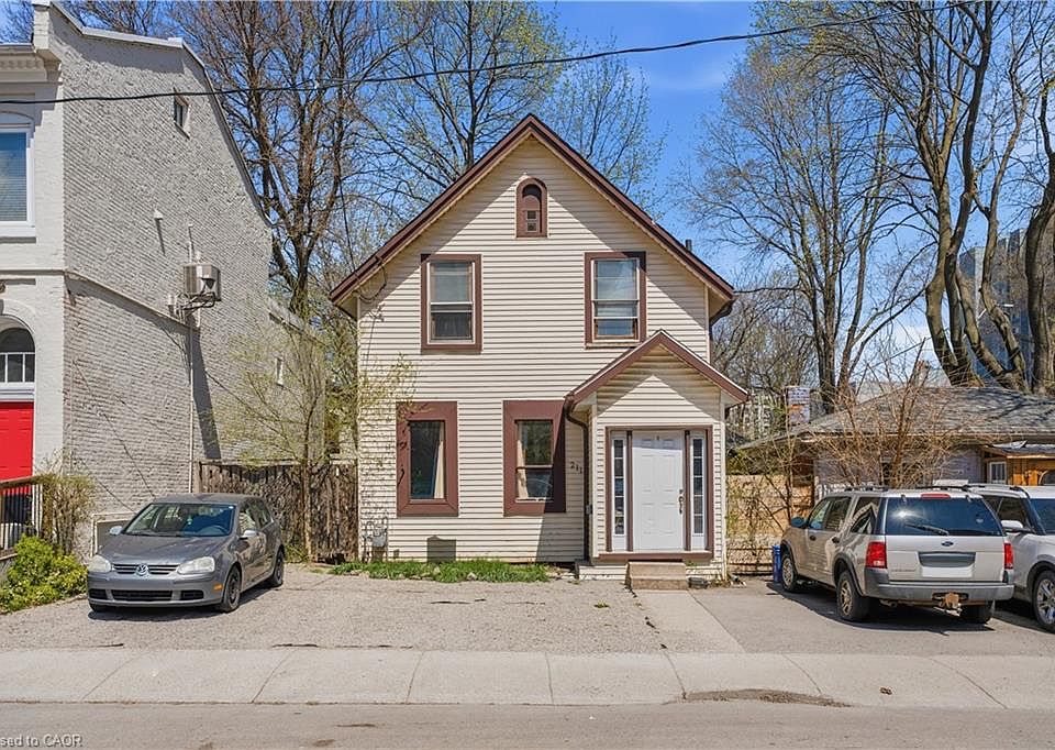 1st image of 211 Rebecca St