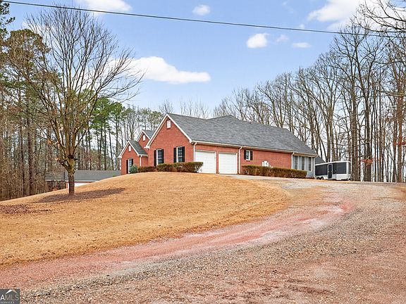 2nd image of 1194 Foster Rd