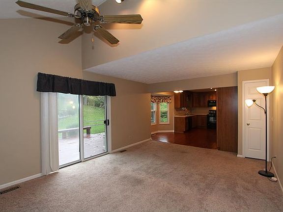 4th image of 7974 Lancelot Dr