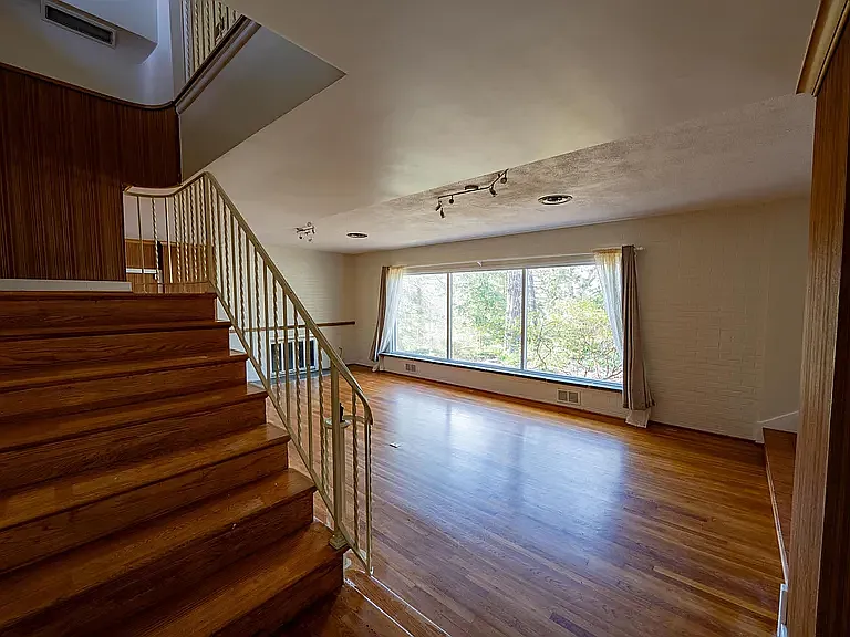 9322 W Parkhill Dr — Photo 23