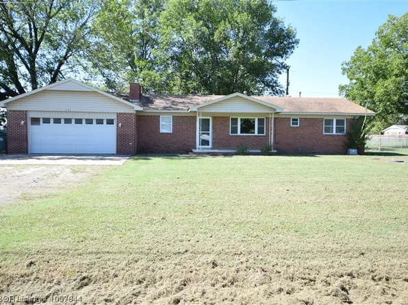 645 N Buffington Rd, Sallisaw, OK 74955