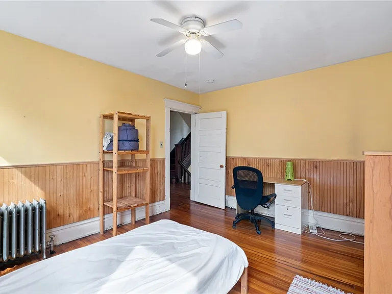 922 Jancey St — Photo 17