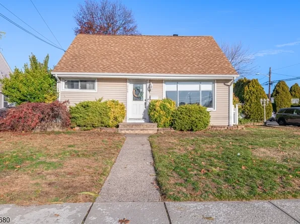 169 Cambridge Ave, Saddle Brook Twp., NJ 07663