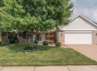 650 Castlebrook Dr, Saint Peters, MO 63376