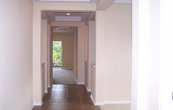 DF Lot 125 Foyer to Family Room