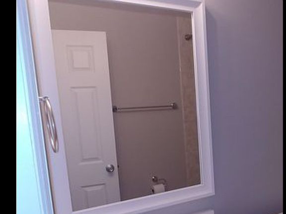 5th image of 966 Harrogate Ct