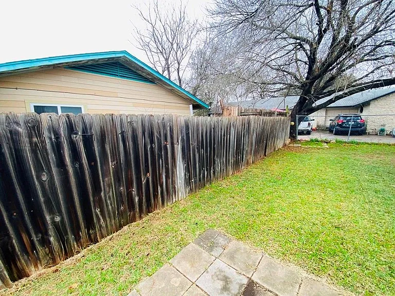 1710 Ledgewood Dr — Photo 17