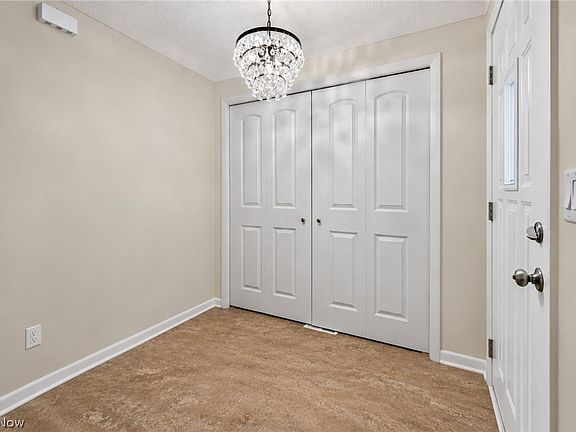 4th image of 2426 Lander Rd