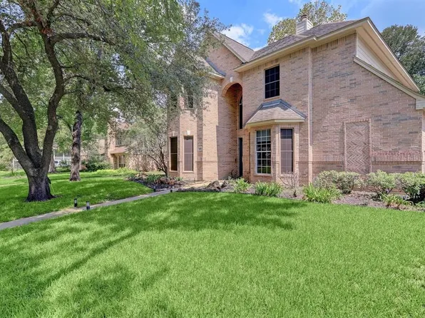 407 Lakeside Estates Dr, Houston, TX 77042