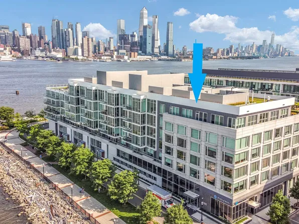 1000 Avenue At Port Imperial image 32 of 32