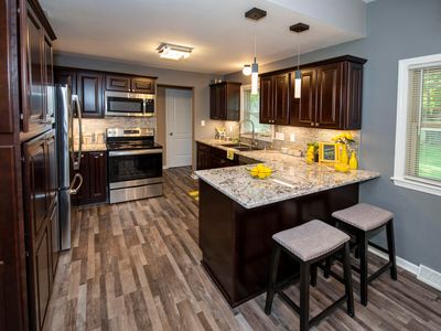 5701 S 40th St, Greenfield, WI, 53221