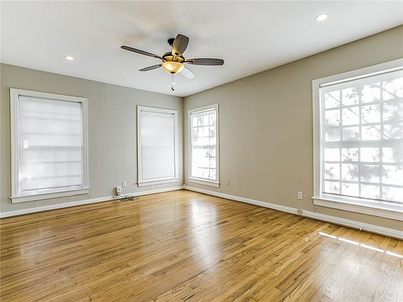 5th image of 5810 Kenwood Ave
