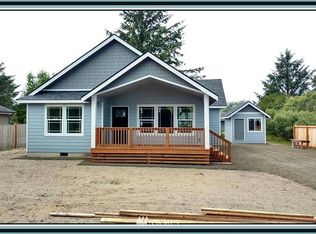 1085 Fairwood Dr, Ocean Shores, WA