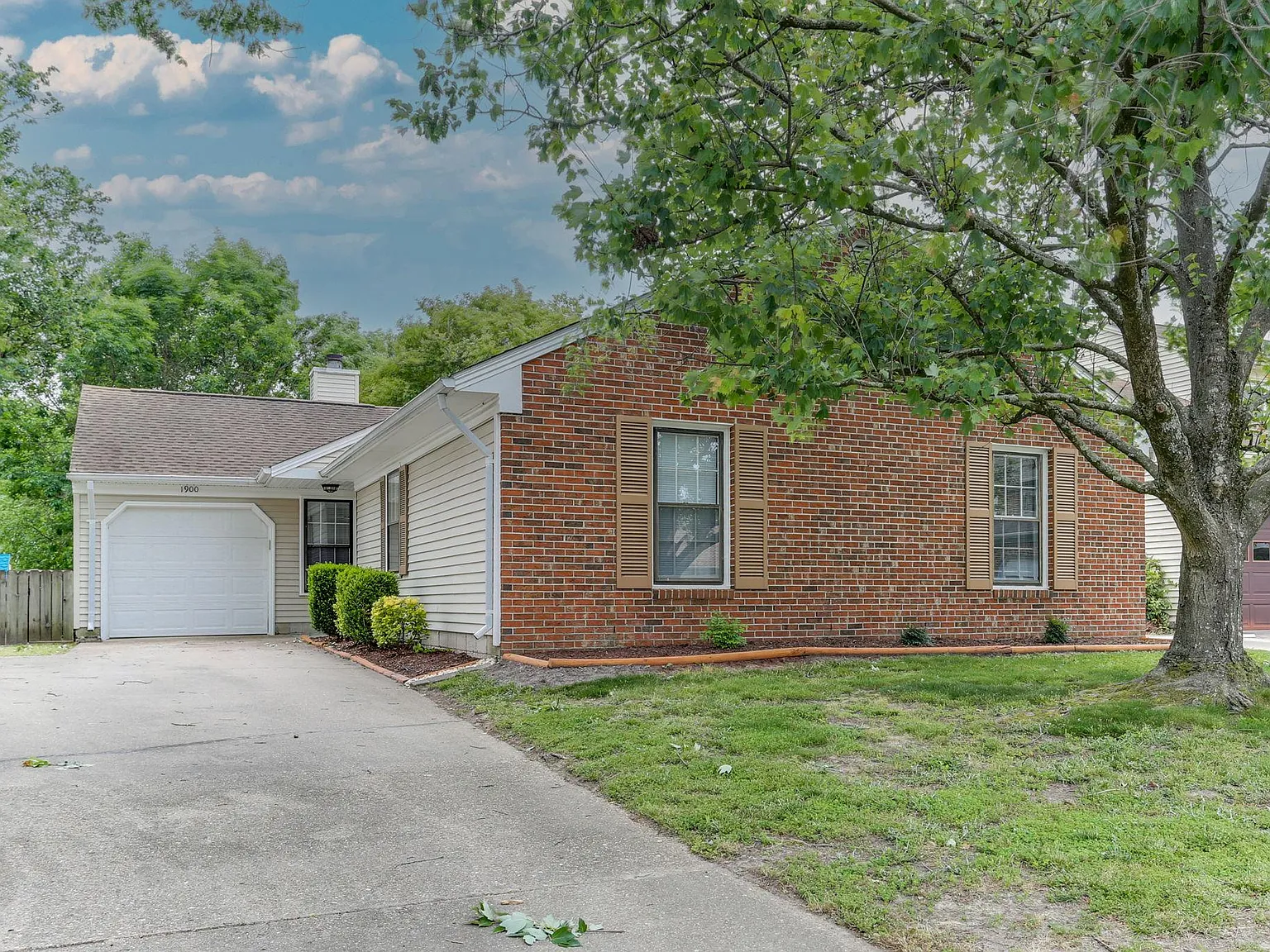 3 bed, 1597 sqft, $2,295 — Photo 2