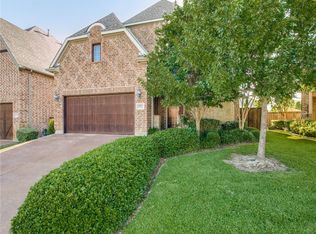 4004 E Hill Dr, Irving, TX 75038
