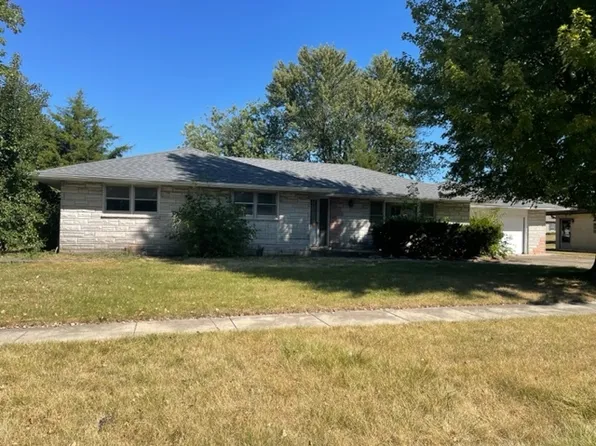 443 Orchard Ln, Beecher, IL 60401