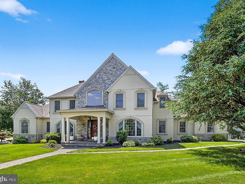 1st image of 602 Willow Grn