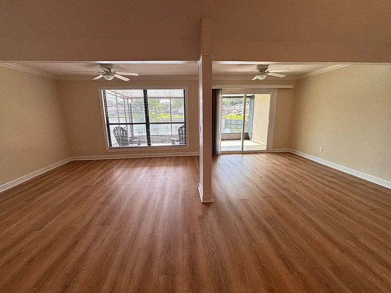7823 Fawn Brook Cir E — Photo 11