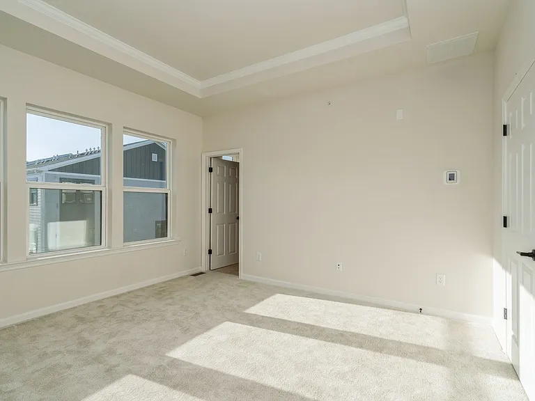 103 Vaughn Dr — Photo 33