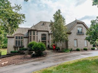 6413 Saint Patricks Ln, Hartford, WI 53027