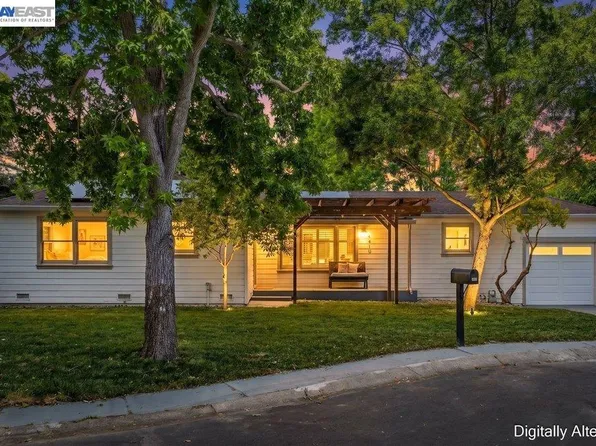 1210 Kendall Ct, Walnut Creek, CA 94595