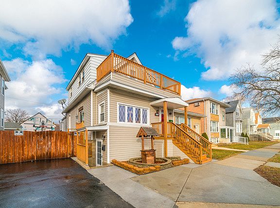 3rd image of 5216 W Ainslie St