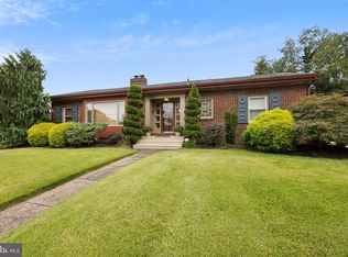 122 E Browning Rd, Collingswood, NJ 08108