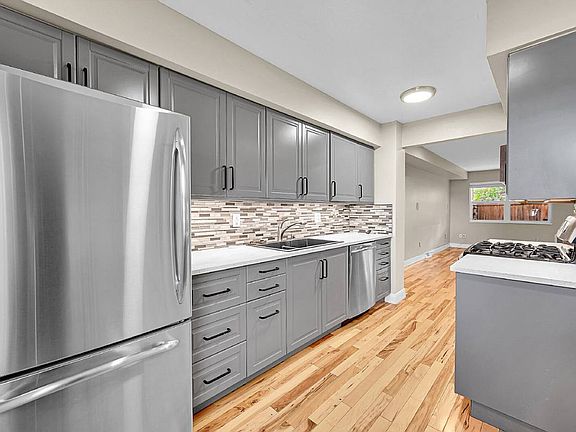 5th image of 6390 E Wesley Ave