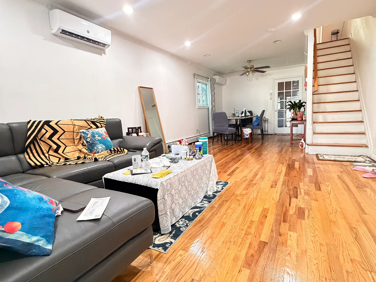 3 bed, 1632 sqft, $3,600 — Photo 1