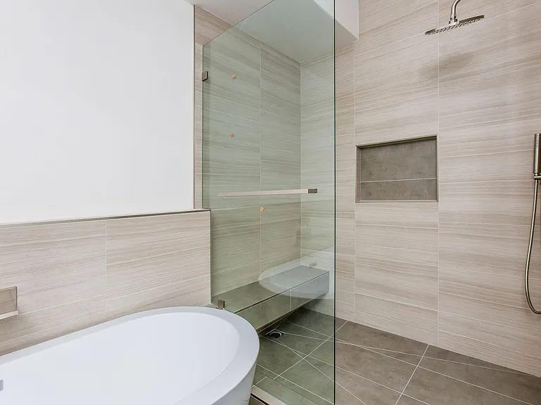 2017 S Redondo Blvd #4 — Photo 10