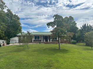 141 Oak Cir, Rocky Top, TN 37769