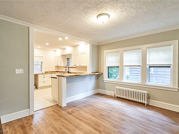 5th image of 3454 Ingleside Rd