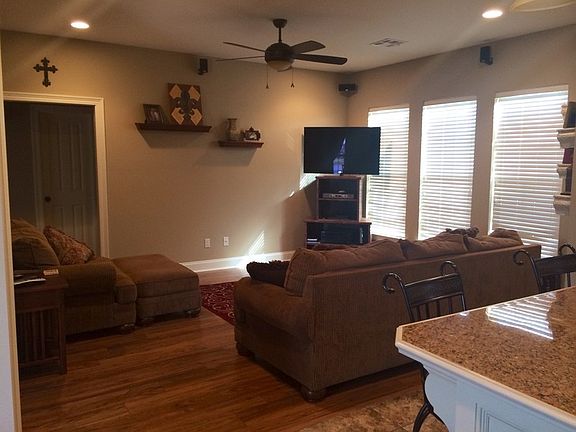 3rd image of 103 Millbank Dr