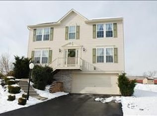 1801 Pioneer Dr, Sewickley, PA 15143