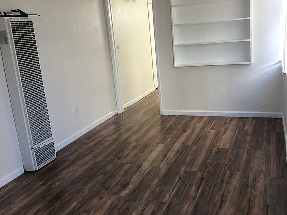 2nd image of 812 Belmont Ave APT B