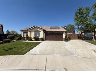 10722 Pinebrook Falls Dr, Bakersfield, CA