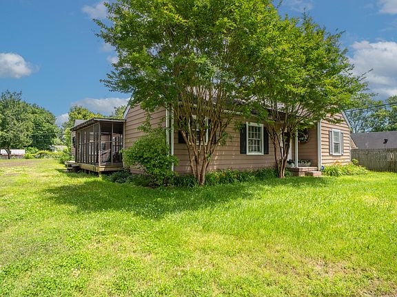 5th image of 1805 Thompson Dr