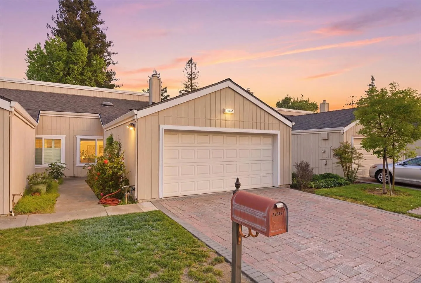22652 Silver Oak Ln photo 1