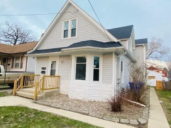 6637 19th AVENUE, Kenosha, WI 53143