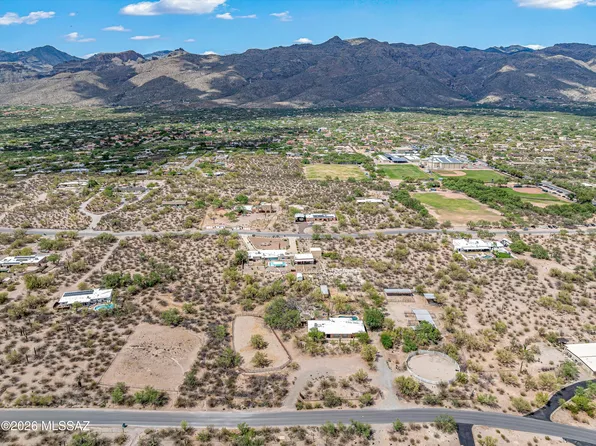 10961 E Roger Rd, Tucson, AZ 85749