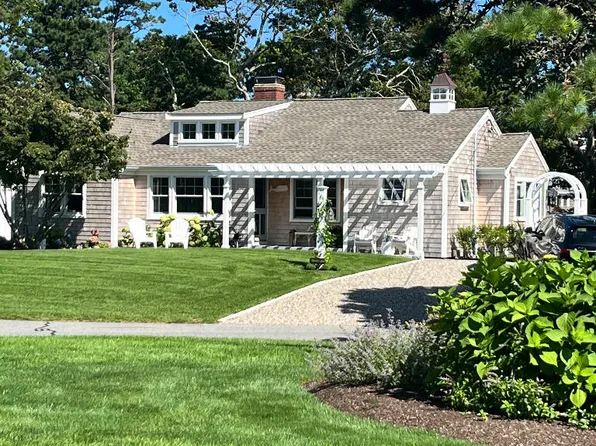 4 Porter Lane, West Dennis, MA 02670