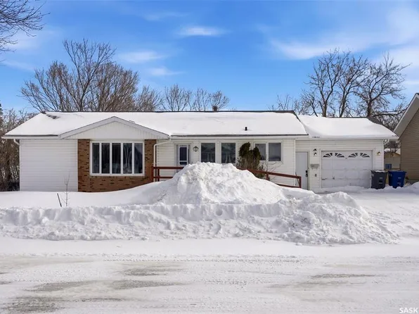 303 2nd AVENUE W, Montmartre, SK S0G 3M0